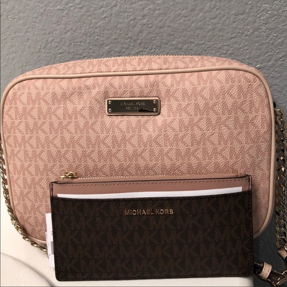 Michael Kors Handbags - Mk signature crossbody only bag